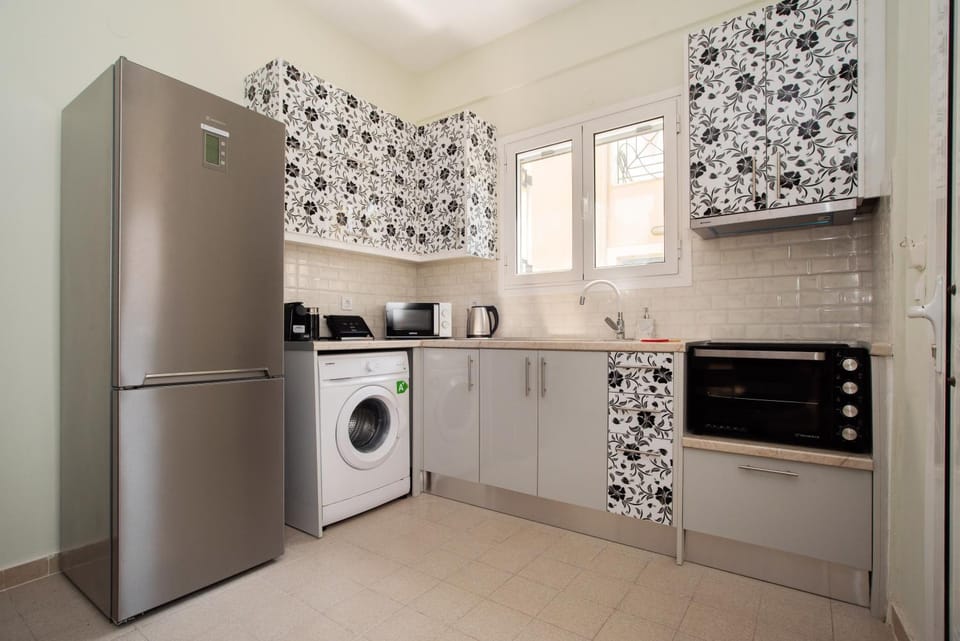 microwave, oven, stove, toaster, washing machine, kitchen