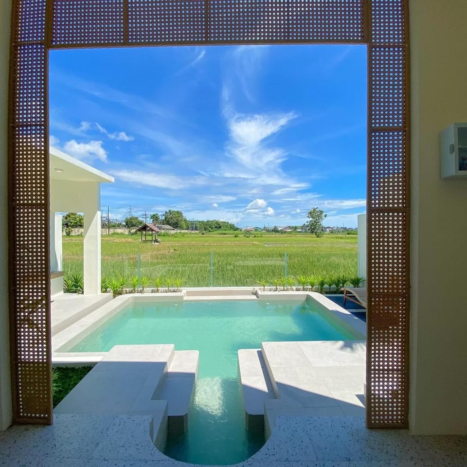 Day, Natural landscape, Pool view, Swimming pool