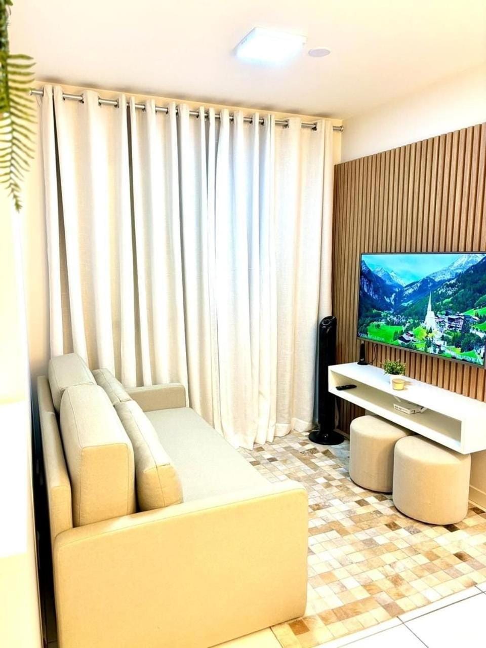 102B AP Luxuoso em SP, central, c/ garagem, Wi-Fi 600m Apartment in Sao Paulo City