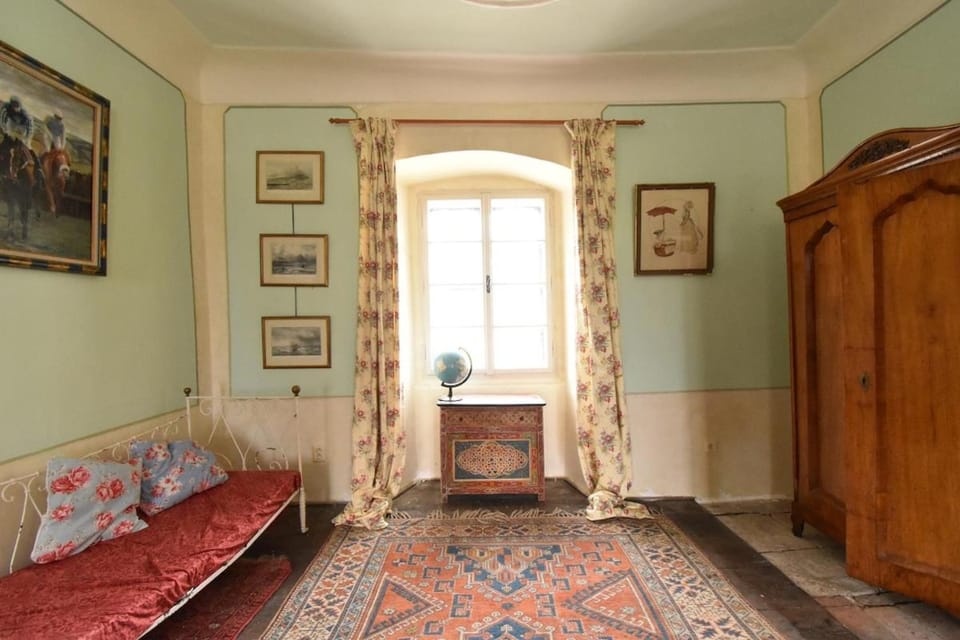 View (from property/room), Seating area, Bedroom, Garden view, Inner courtyard view, wardrobe