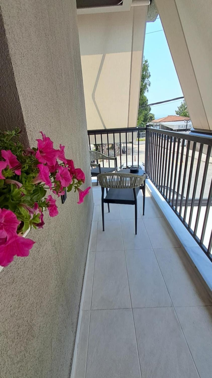 View (from property/room), Balcony/Terrace