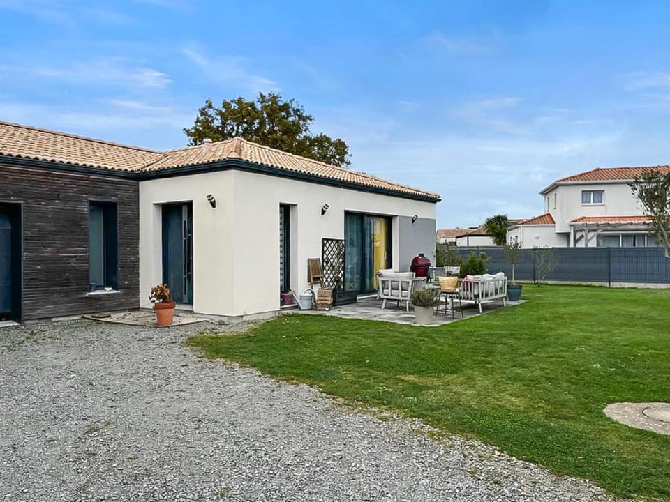 Property building, Patio, Garden view