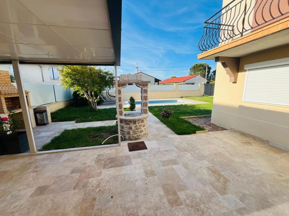 La Villa Lumière House in Valence