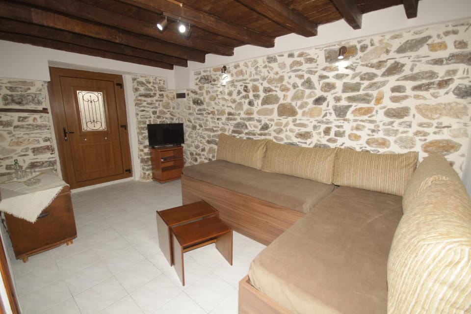 Anna Cozy Corner Apartment in Halkidiki
