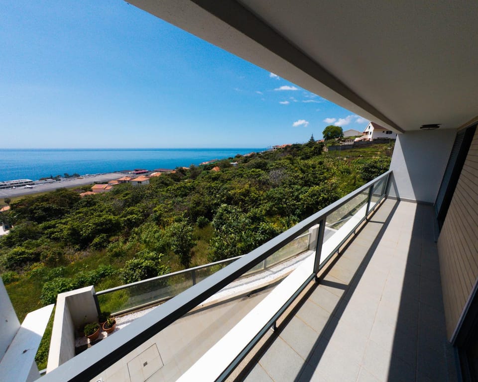Day, Natural landscape, View (from property/room), Balcony/Terrace, Mountain view, Sea view