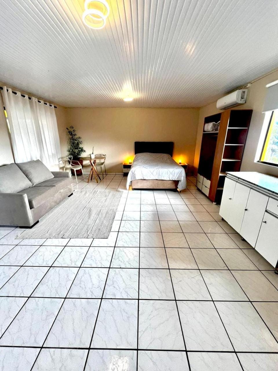 Photo of the whole room