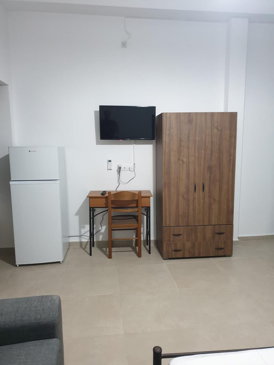 TV and multimedia, wardrobe