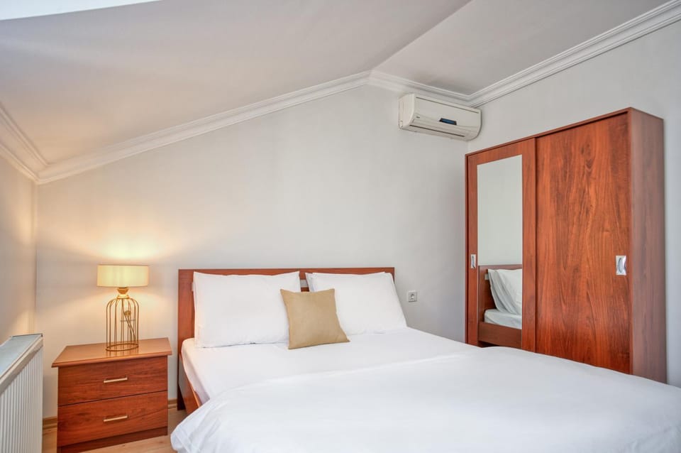 Dublex 3 Bedrooms&2Bathrooms &Terrace Apartment in Istanbul