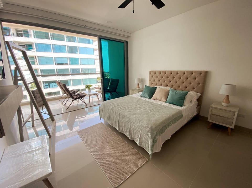 Bed, View (from property/room), Balcony/Terrace, Photo of the whole room, Bedroom