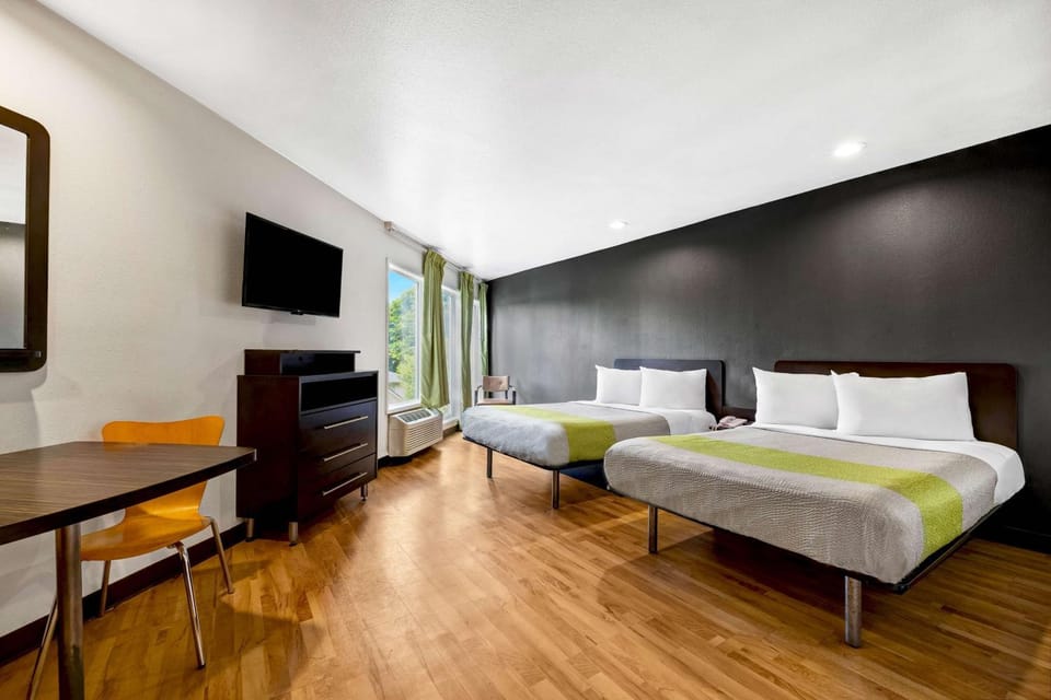Photo of the whole room, Bedroom, On site