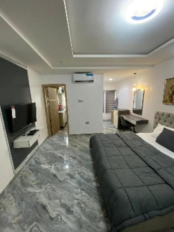 Bed, TV and multimedia, Living room, Bedroom, air conditioner