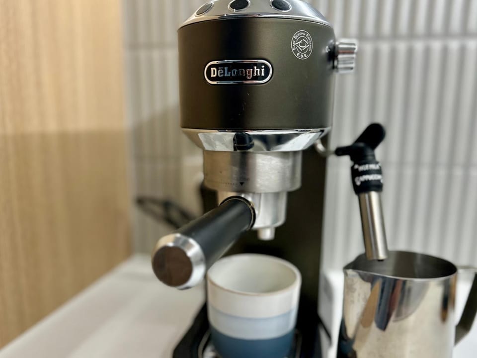 Coffee/tea facilities, Kitchen or kitchenette