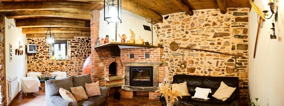 Communal lounge/ TV room, Lounge or bar