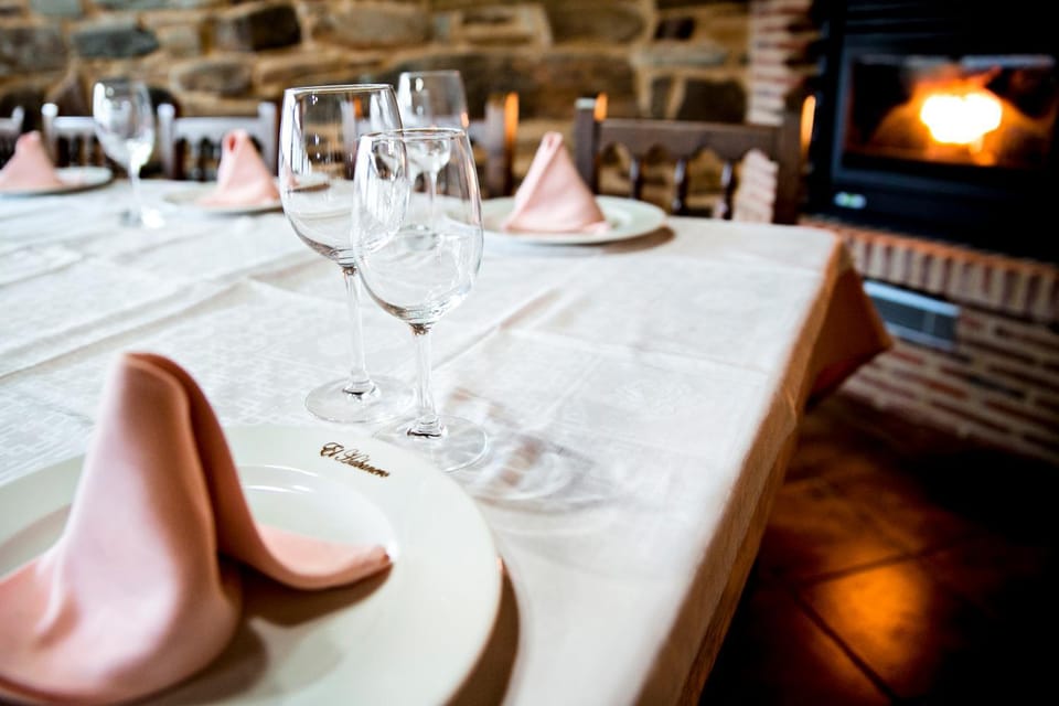 Restaurant/places to eat, Banquet/Function facilities