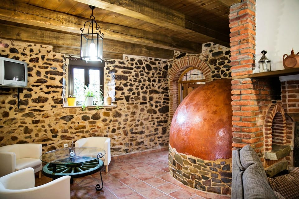 Communal lounge/ TV room, Lounge or bar