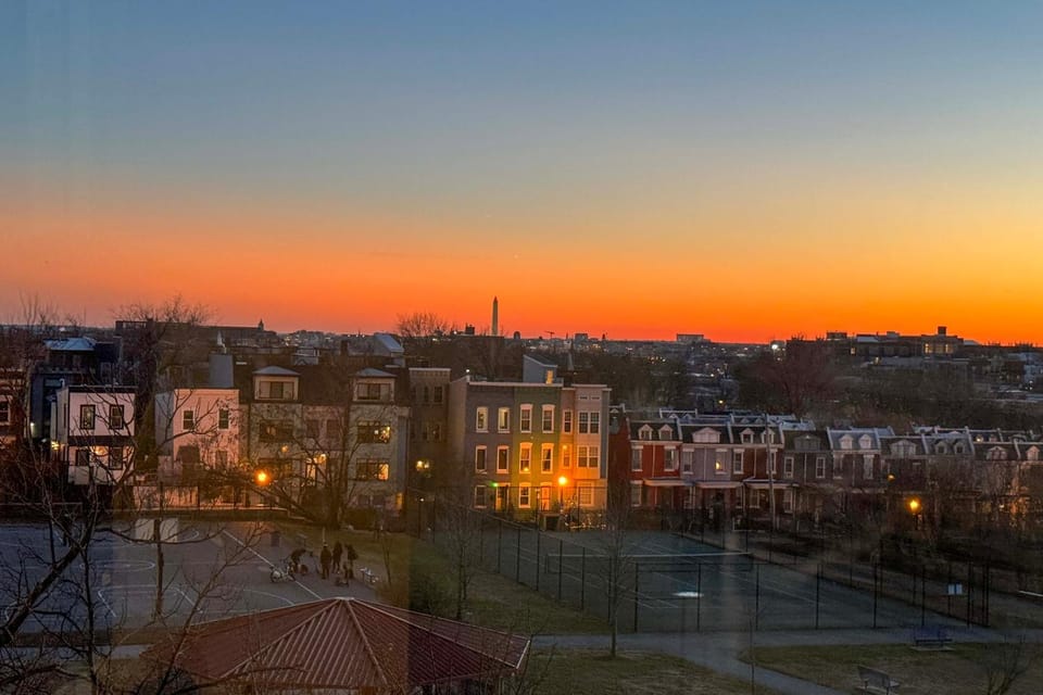 Luxe NW DC Condo w/Rooftop Deck: .7 Mi to Howard House in District of Columbia