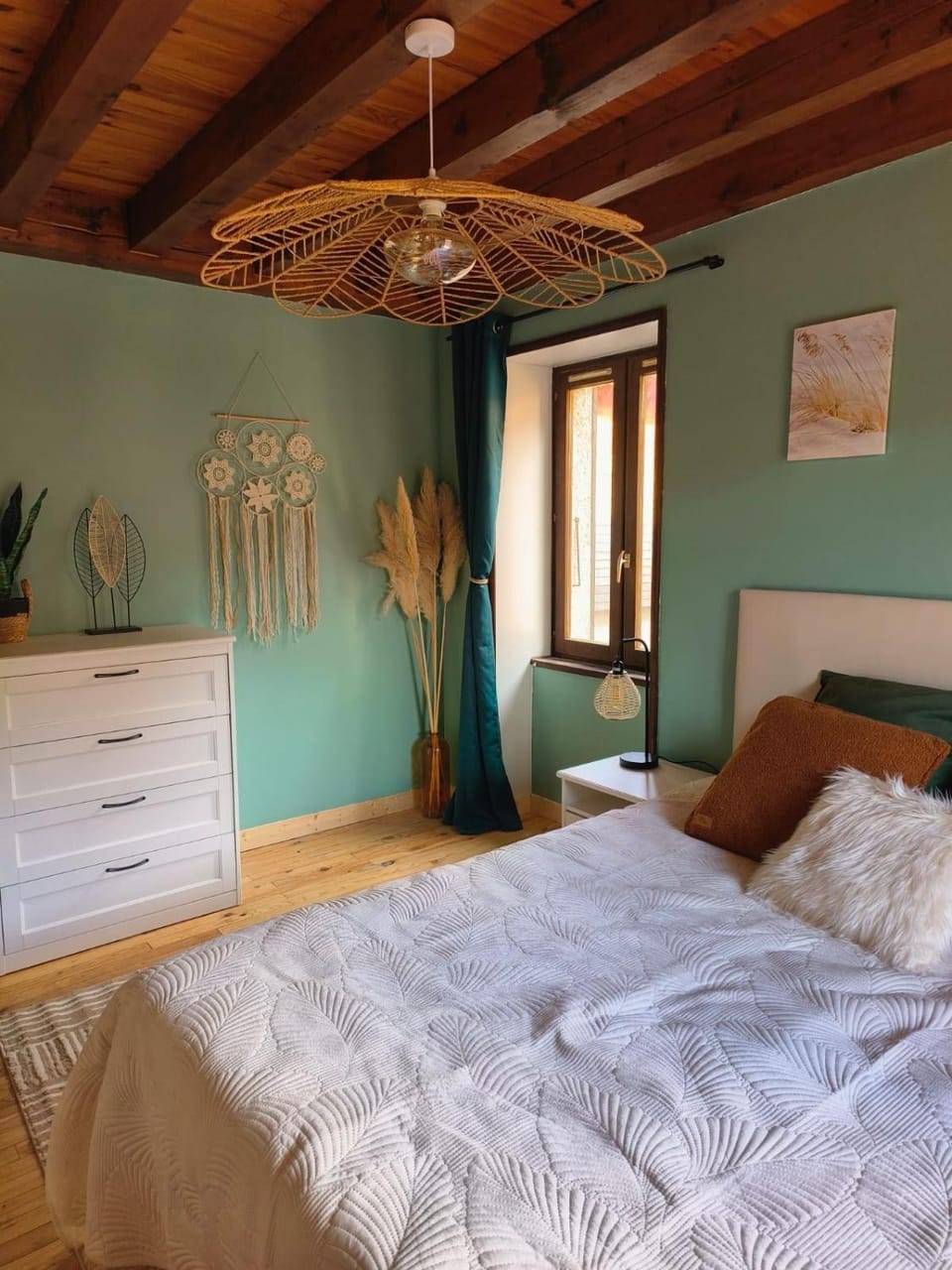 Bed, Bedroom