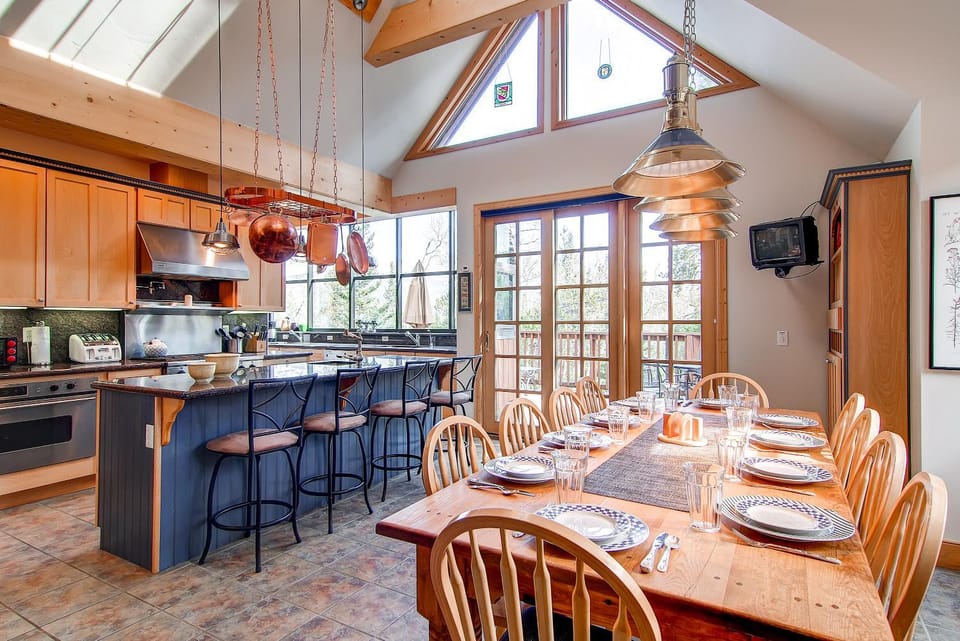 Alpenglow Home by Ski Country Resorts House in Breckenridge