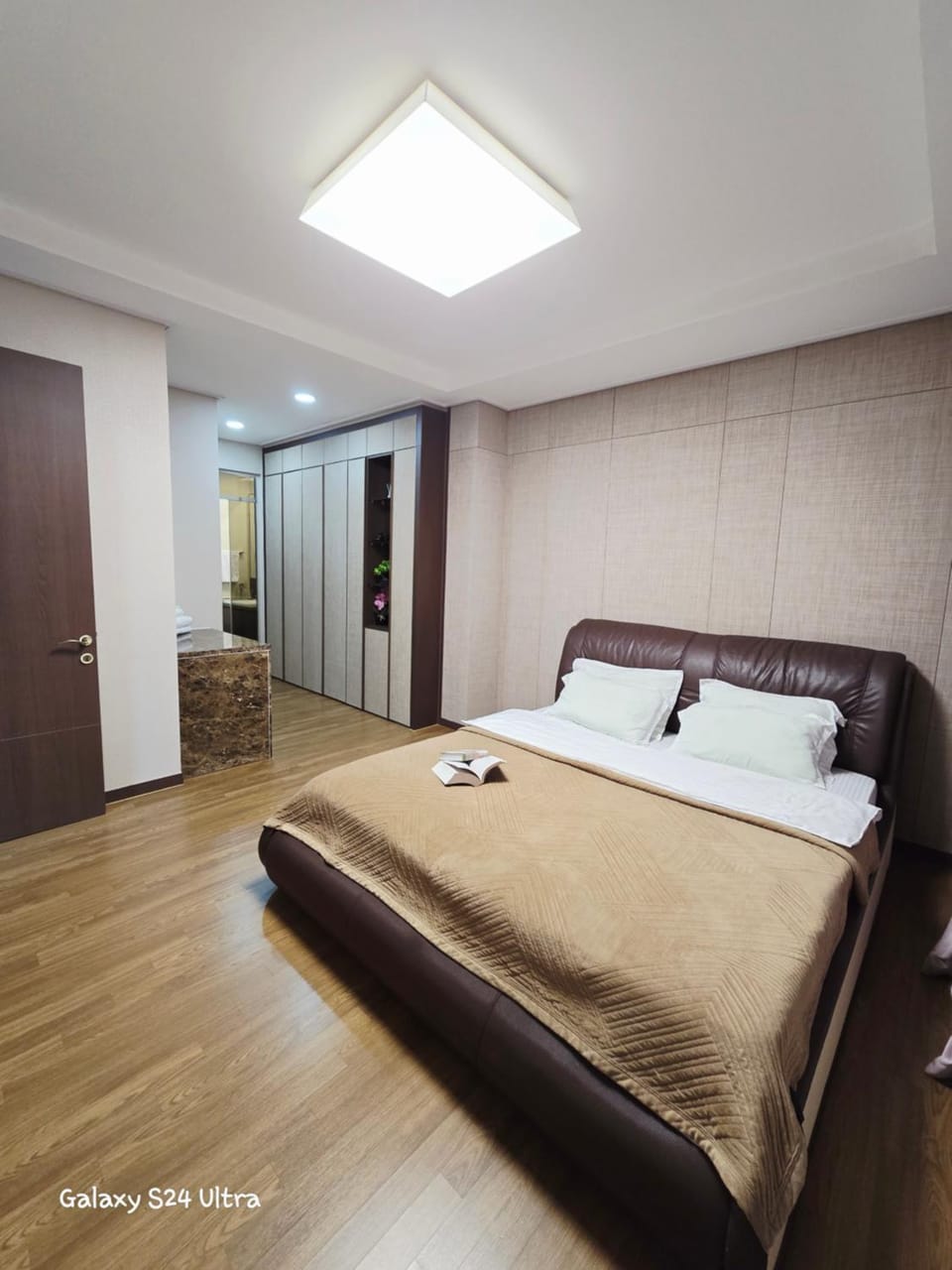 Bed, Bedroom, wardrobe