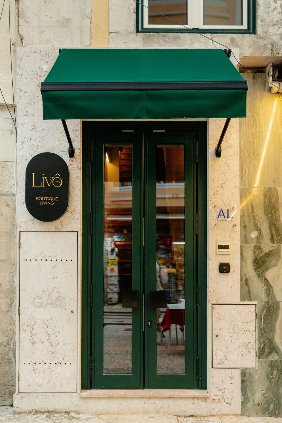 Facade/entrance