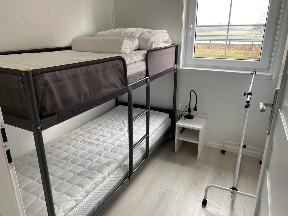 Bed, Bedroom, bunk bed