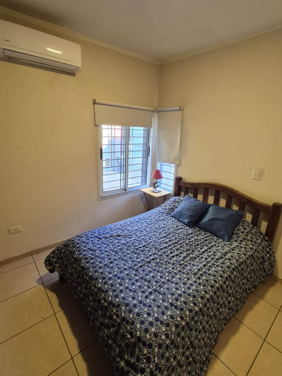 Photo of the whole room, Bedroom, air conditioner