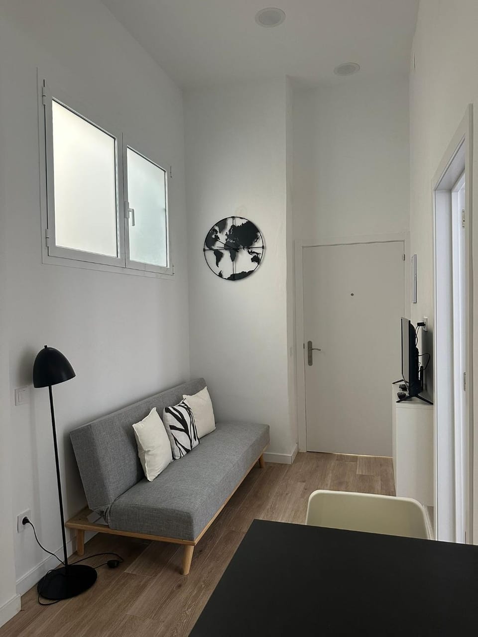 TV and multimedia, Photo of the whole room