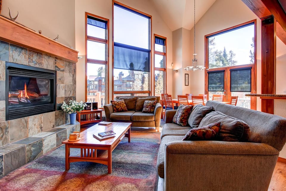 Four OClock Chalet by Ski Country Resorts House in Breckenridge