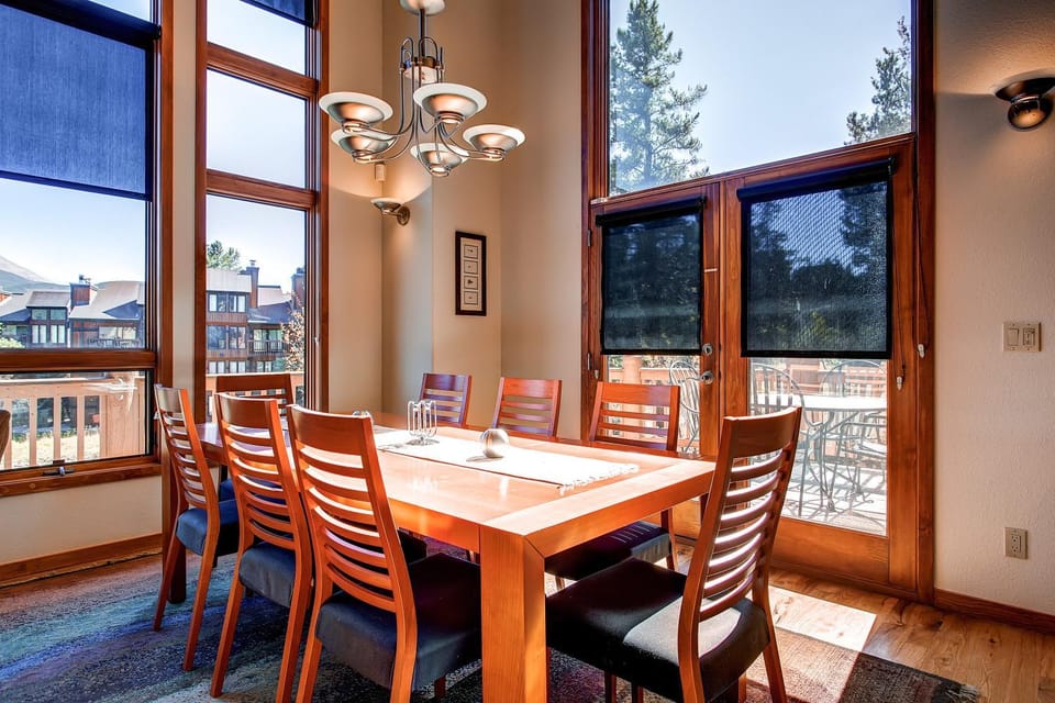 Four OClock Chalet by Ski Country Resorts House in Breckenridge