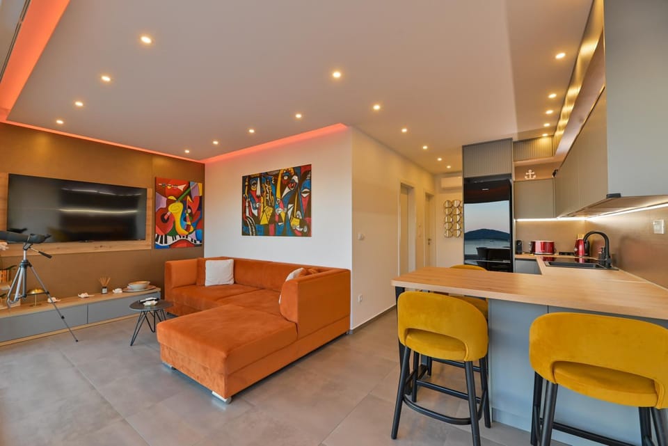 Communal lounge/ TV room, TV and multimedia, Evening entertainment