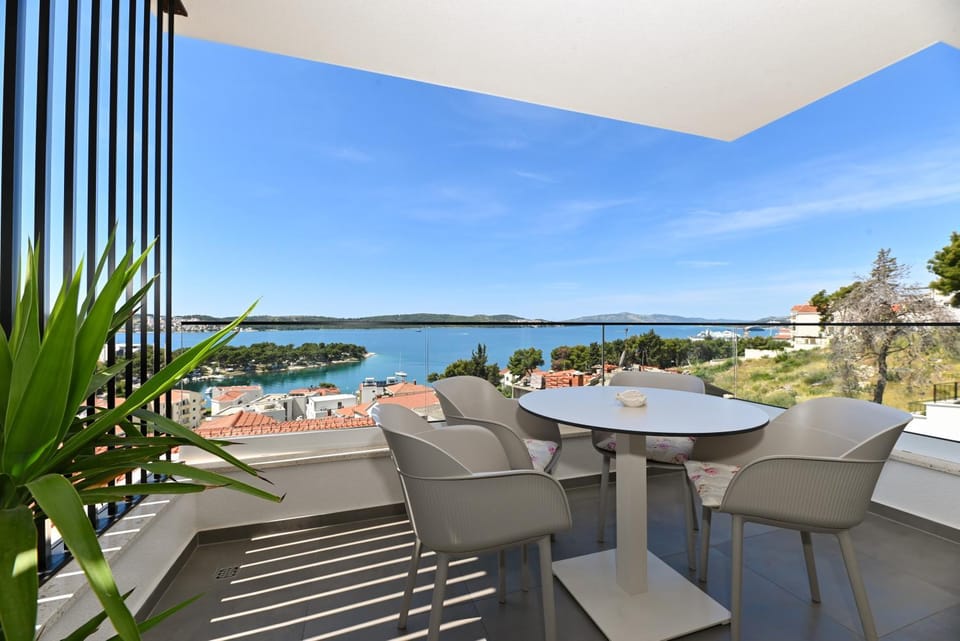Patio, View (from property/room), Sea view