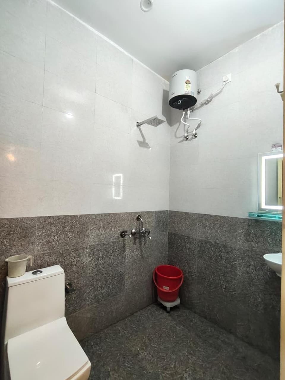 Bathroom, Public Bath
