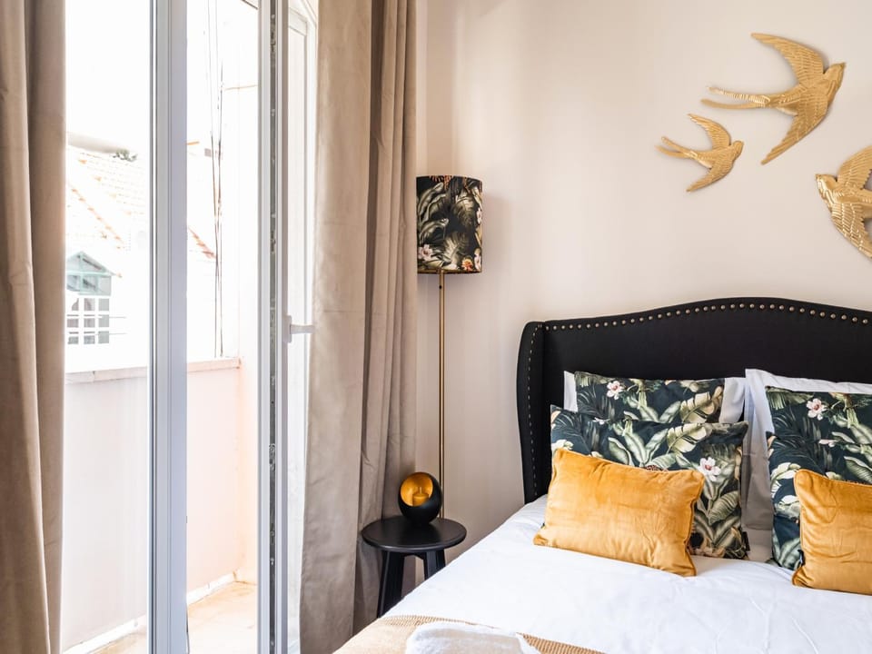Bed, Bedroom