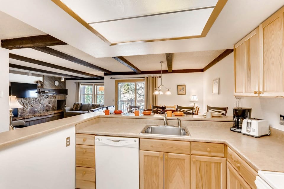 Longbranch 215 by Ski Country Resorts Apartment in Breckenridge