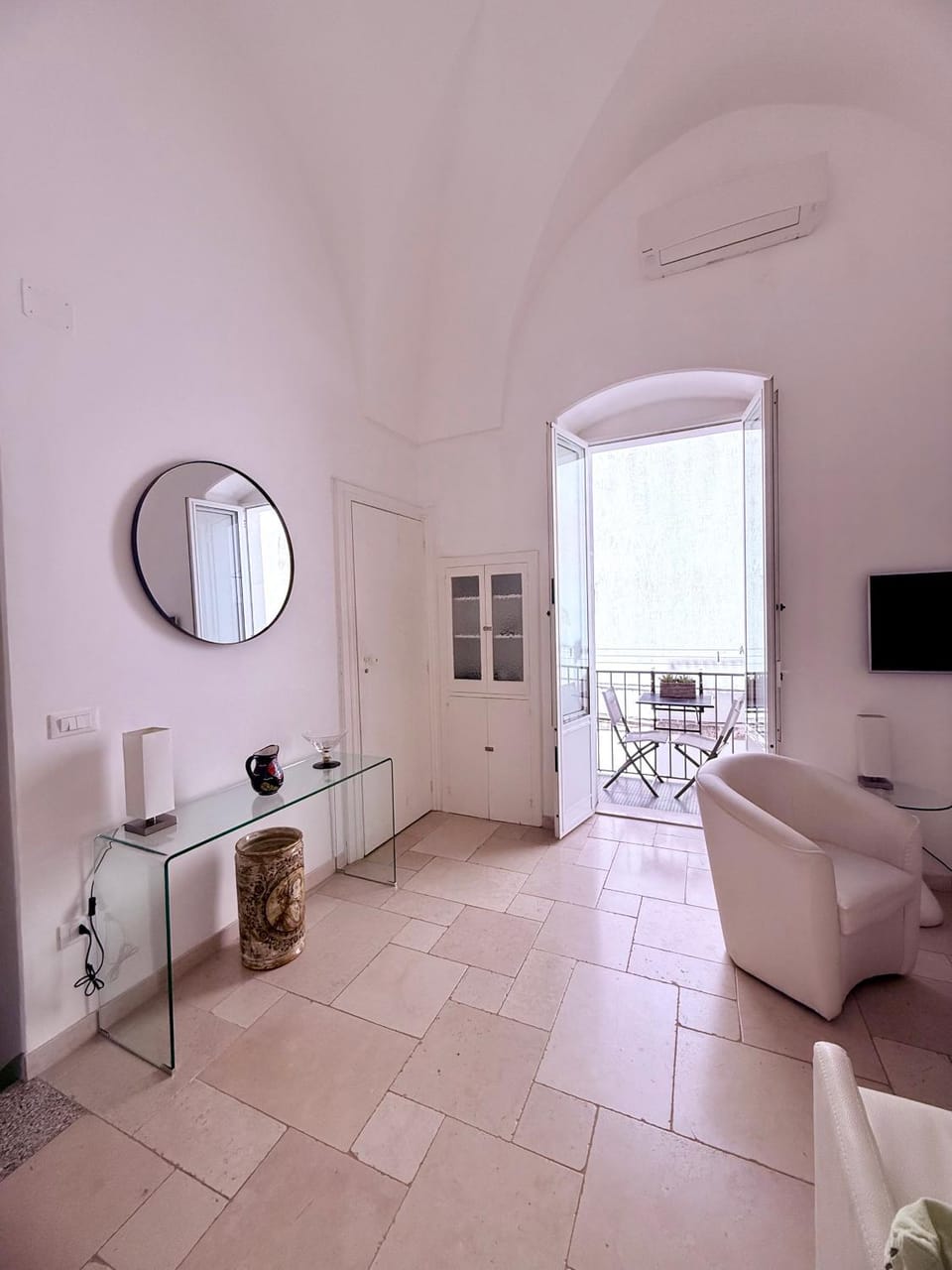 Balcony/Terrace, Living room