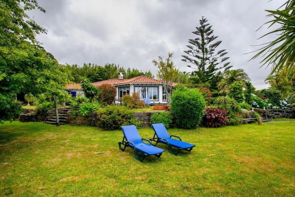GuestReady - Vivenda Mar e Monte Country House in Azores District