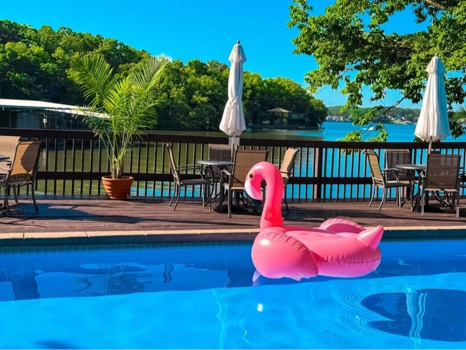 Treetop Village-2Bed2BathPoolsDock6-8PP House in Village Four Seasons
