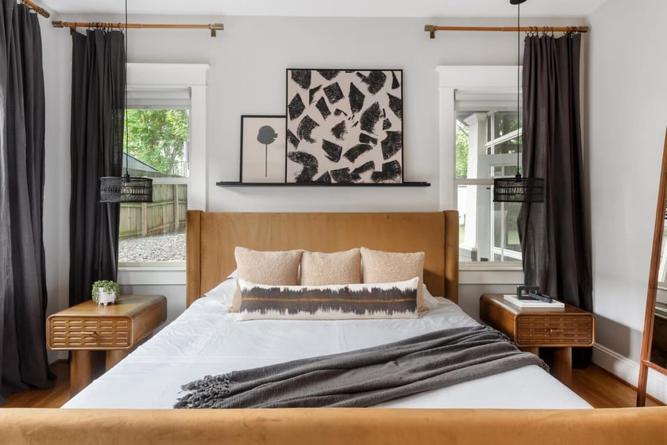 Canvas Haven House in Virginia Highland