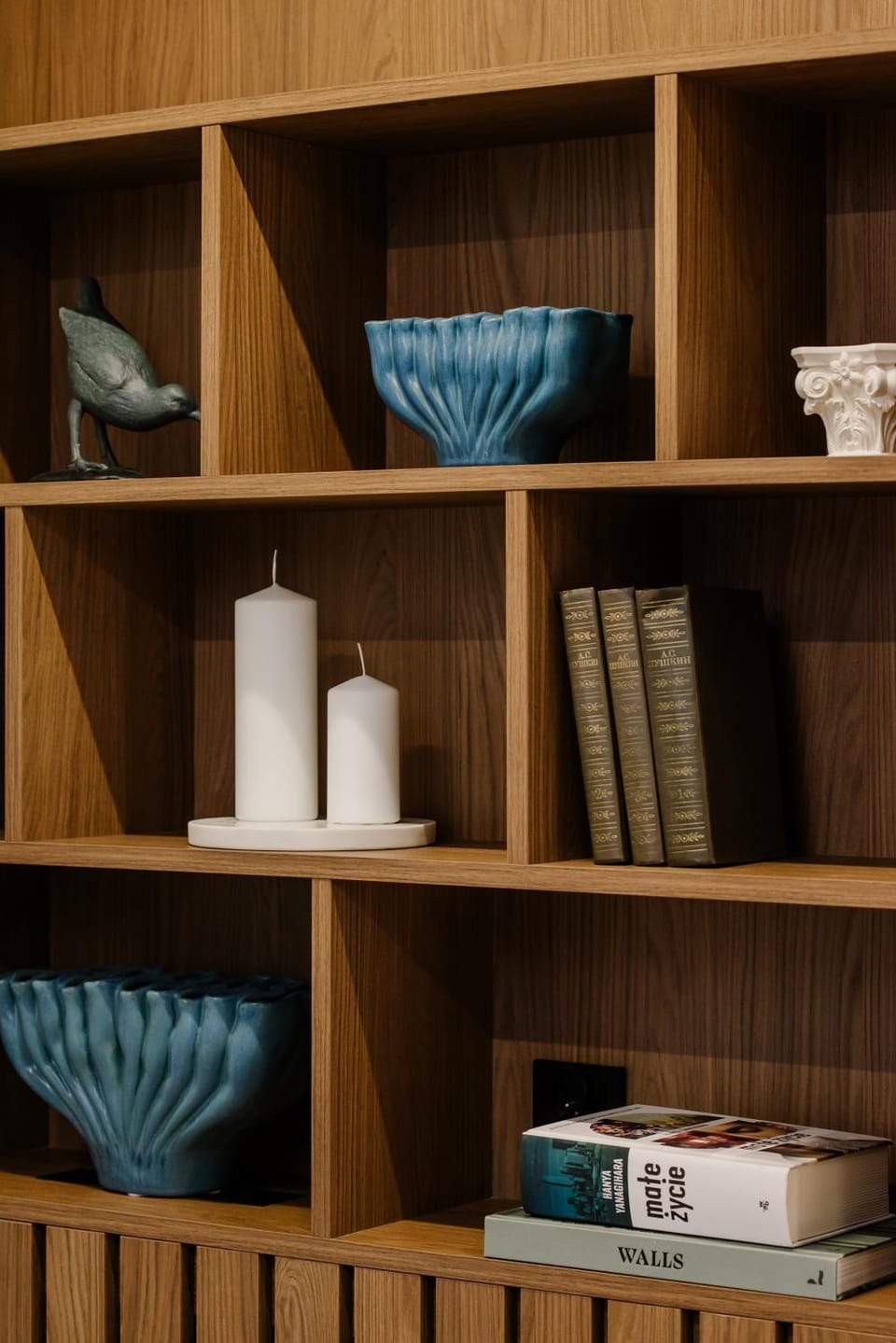 Library, Living room, Seating area