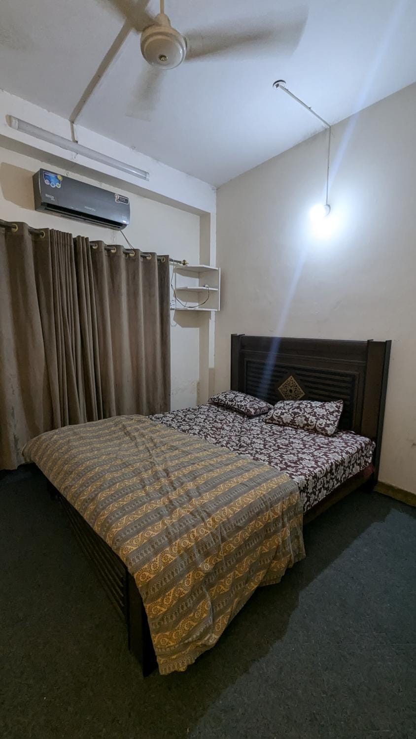 Two bedroom apartment near commercial market Apartment in Islamabad