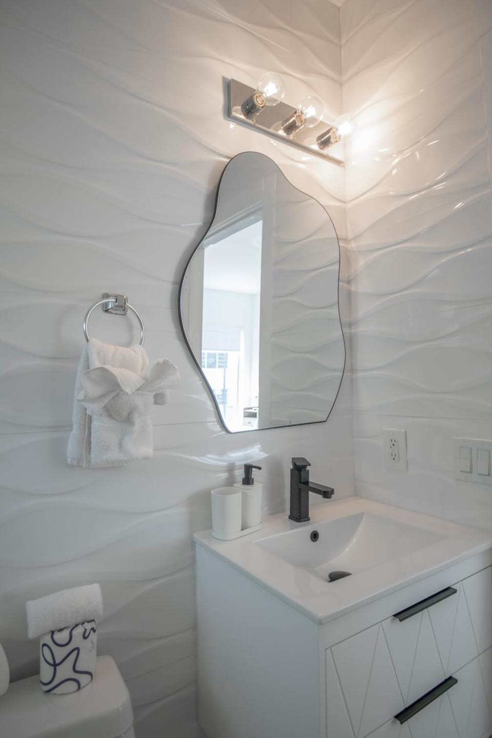 Bathroom, towels