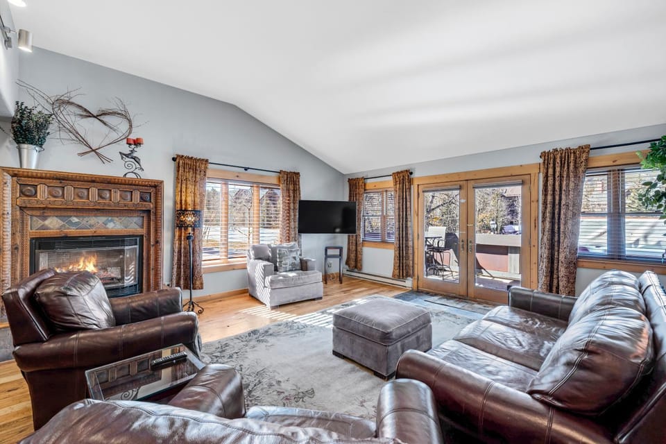 Mainridge D by Ski Country Resorts House in Breckenridge
