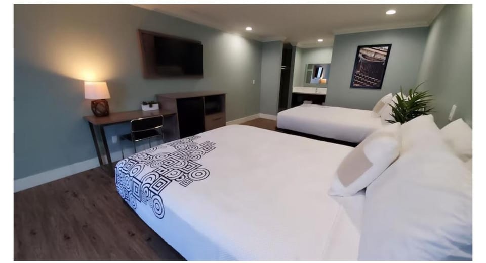 Crestridge Inn Near LAX, SoFi Stadium & Intuit Dome Motel in Inglewood