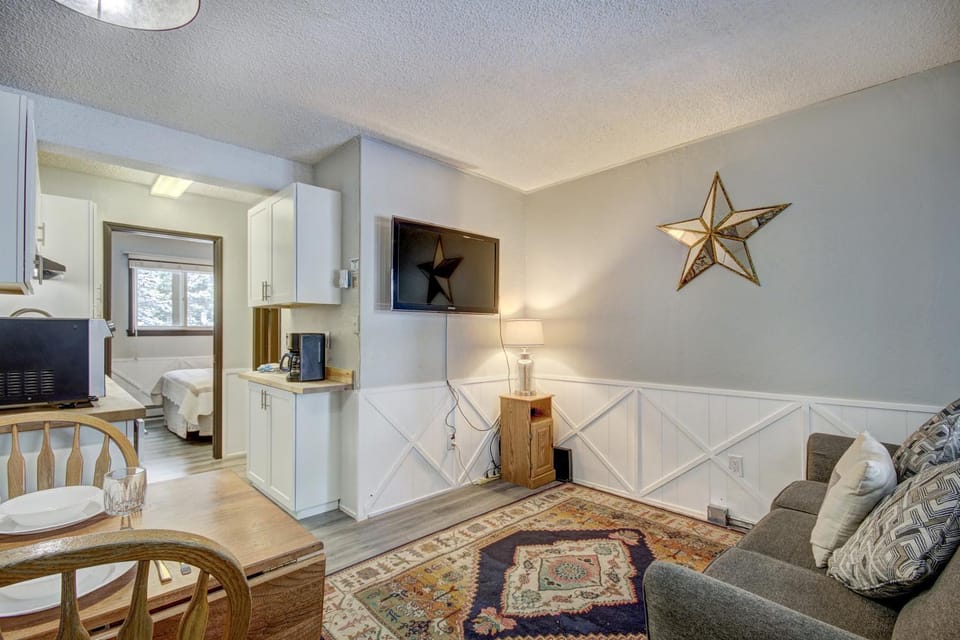 Park Meadows 1A by Ski Country Resorts Apartment in Breckenridge