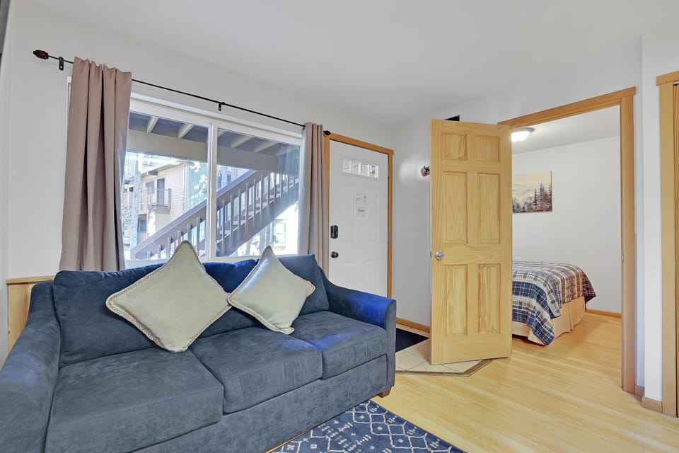 Winterpoint 33B by Ski Country Resorts Apartment in Breckenridge