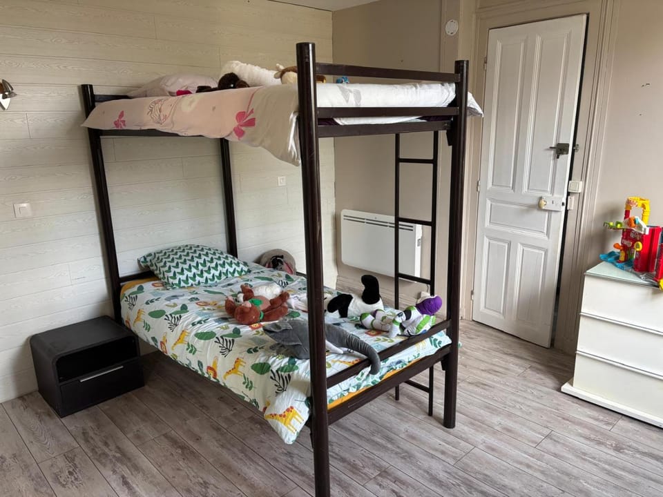 bunk bed
