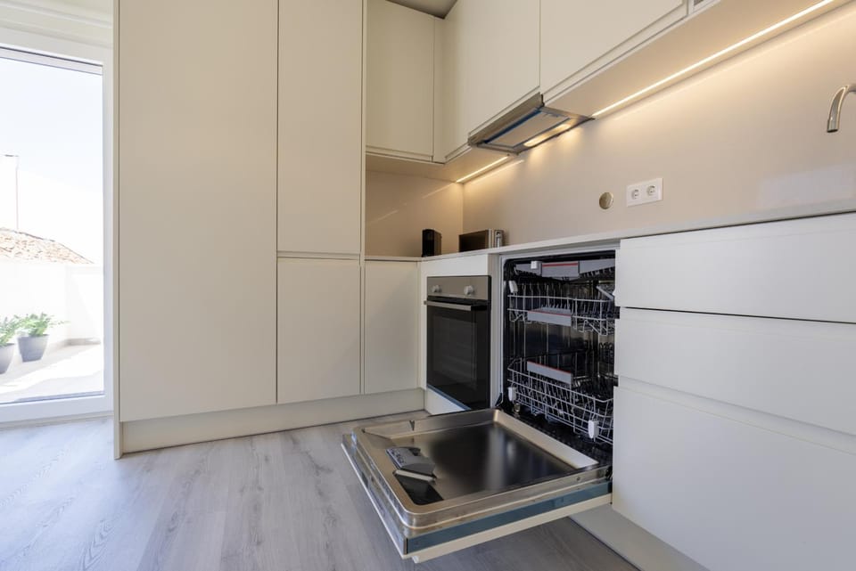 Kitchen or kitchenette, oven, stove