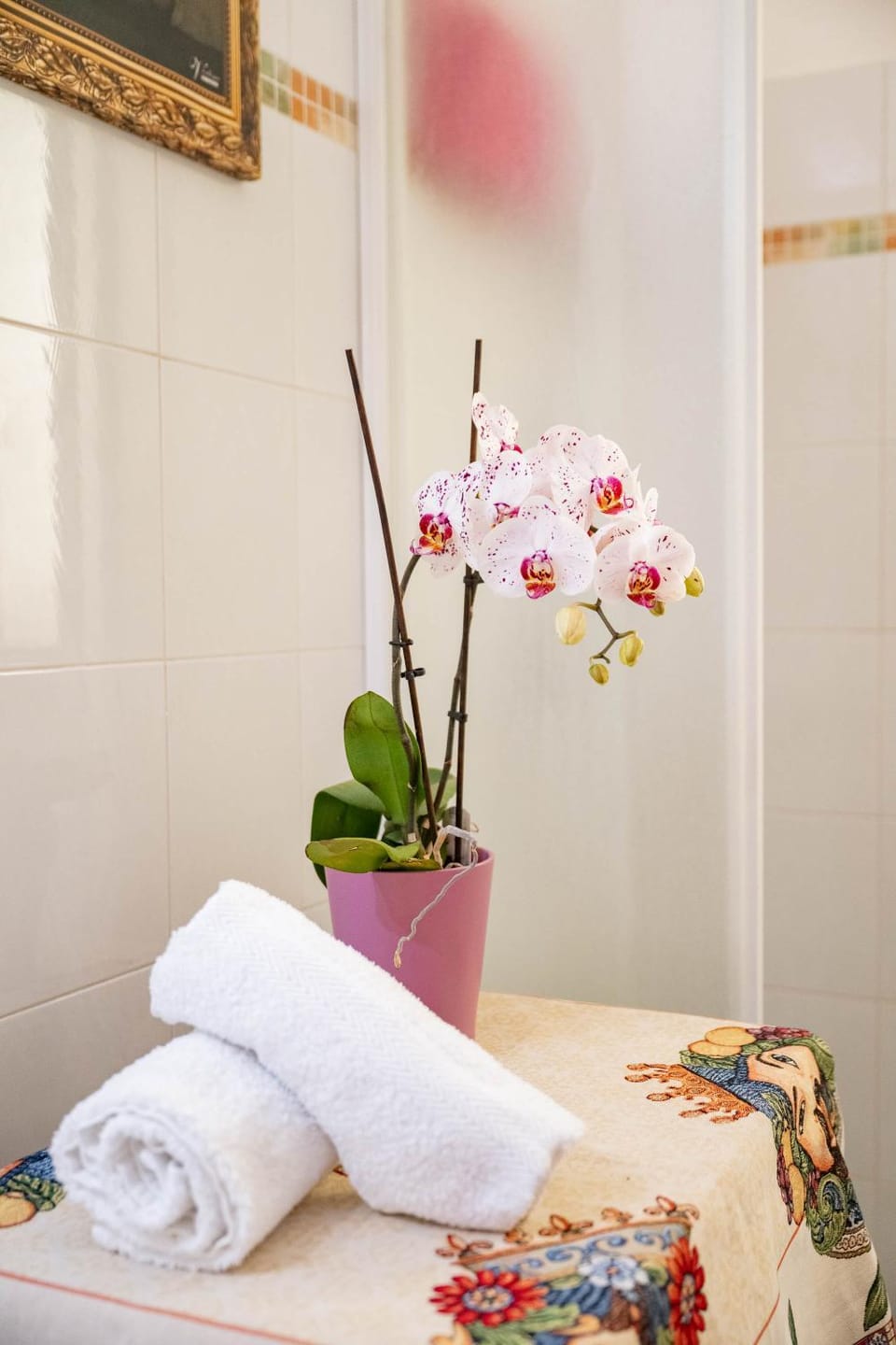 Shower, Bathroom, towels