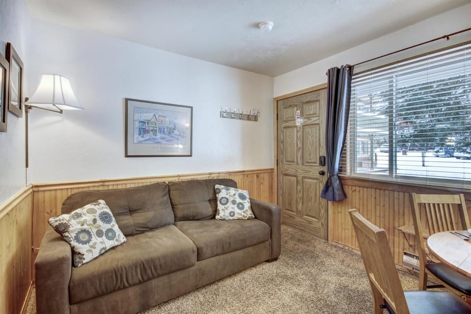 Park Meadows 2B by Ski Country Resorts Apartment in Breckenridge