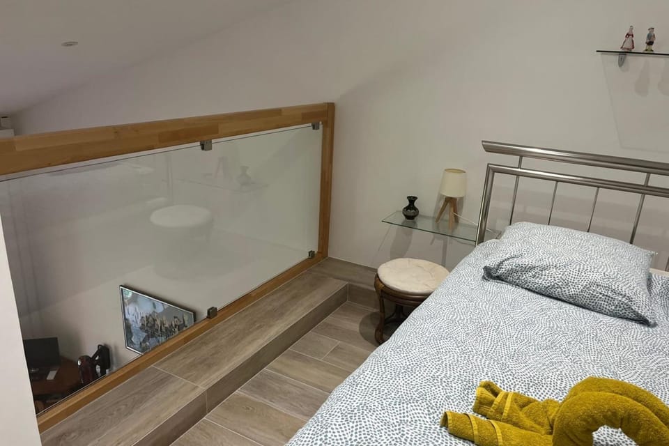 Renovated 1 bedroom apartment near sea Apartment in Saint-Raphael